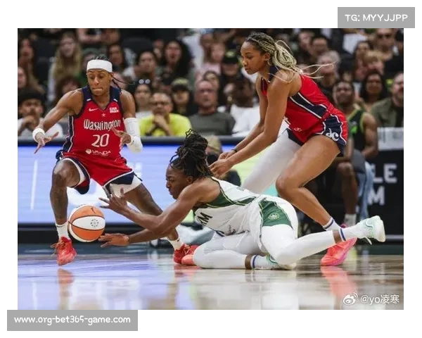 WNBA全明星对阵美国队阵容公布：状元克拉克领衔，里斯成功入选(美职篮全明星投票)