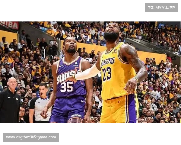 从KD的视角看LBJ：时间证明他为何是篮球历史的巅峰人物(篮球king是谁)